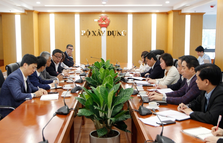 Thứ trưởng Nguyễn Tường Văn tiếp và làm việc với Giáo sư Trương Thượng Vũ - Viện trưởng Viện Quy hoạch và Thiết kế đô thị Đồng Tế (Trung Quốc)