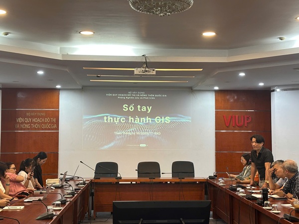 Tọa đàm “Sổ tay thực hành GIS trong quy hoạch đô thị”