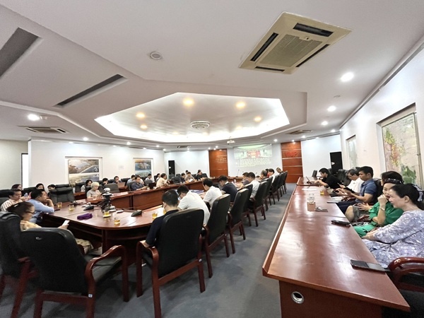 Đảng viên VIUP tham dự Hội nghị toàn quốc quán triệt, triển khai thực hiện Nghị quyết Hội nghị lần thứ ba Ban Chấp hành Trung ương Đảng khóa XIV