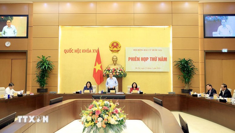 Thông qua Nghị quyết công bố kết quả bầu cử và danh sách những người trúng cử đại biểu Quốc hội khóa XVI