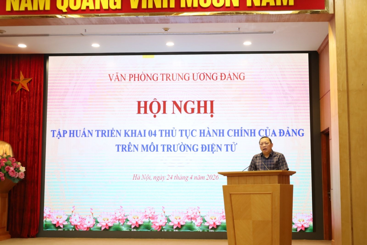 Tập huấn triển khai 4 thủ tục hành chính của Đảng trên môi trường điện tử