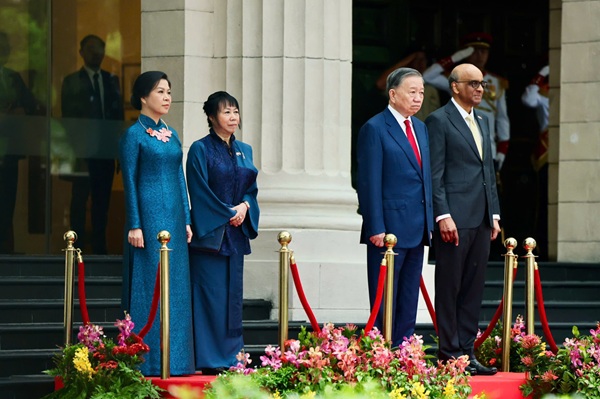 Tổng Bí thư Tô Lâm và Phu nhân kết thúc tốt đẹp chuyến thăm Singapore và dự Đối thoại Shangri-La lần thứ 23