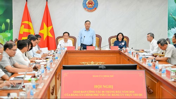 Đổi mới mạnh mẽ phương thức lãnh đạo, chỉ đạo thực hiện Nghị quyết của Đảng