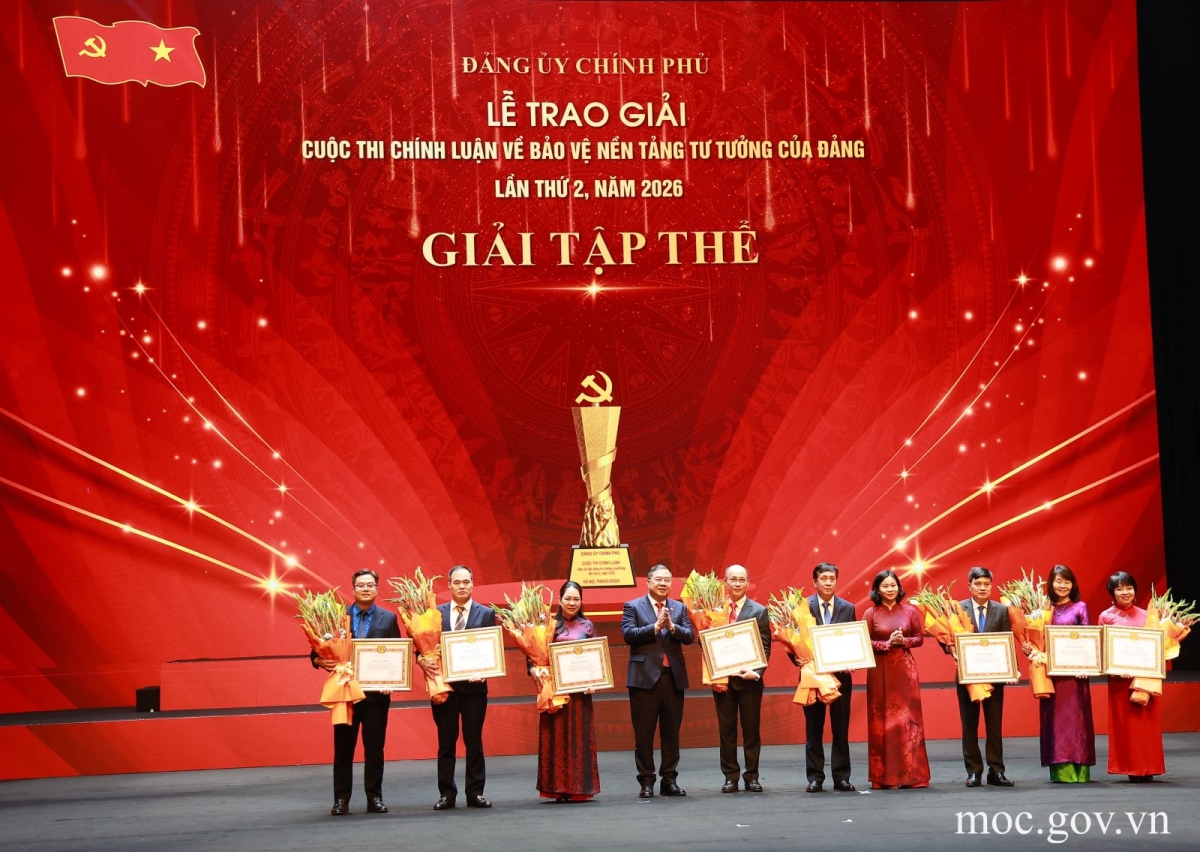 Đảng bộ Bộ Xây dựng được tặng Bằng khen vì thành tích xuất sắc trong tổ chức Cuộc thi chính luận về bảo vệ nền tảng tư tưởng của Đảng trong Đảng bộ Chính phủ