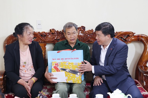 https://baoxaydung.vn/ha-noi-tang-cuong-tuyen-truyen-cac-nghi-quyet-quy-dinh-ket-luan-cua-trung-uong-192260822105121698.htm