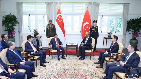 Thường trực Ban Bí thư Trần Cẩm Tú hội kiến Tổng thống Singapore Tharman Sanmugaratnam