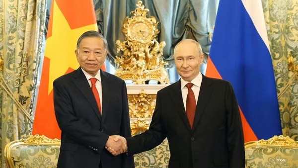 Tổng Bí thư, Chủ tịch nước Tô Lâm hội đàm với Tổng thống Liên bang Nga Vladimir Putin