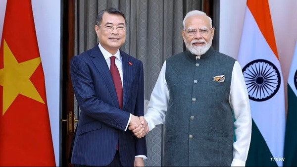 Thủ tướng Lê Minh Hưng hội đàm với Thủ tướng Ấn Độ Narendra Modi