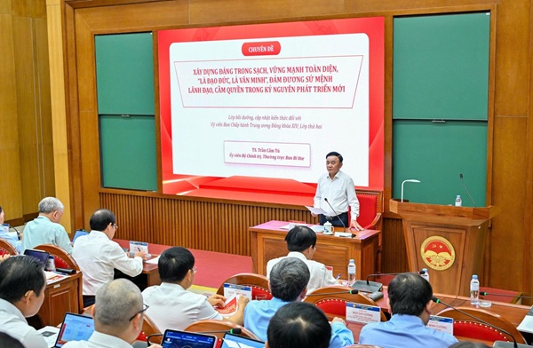 Nâng cao năng lực lãnh đạo, cầm quyền và sức chiến đấu của Đảng