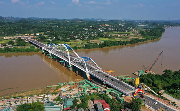 Yên Bái khánh thành cây cầu thứ 8 bắc qua sông Hồng trị giá 650 tỷ đồng