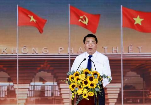 Bộ trưởng Bộ Xây dựng Trần Hồng Minh dự lễ khởi công dự án Cảng hàng không Phan Thiết - Hạng mục hàng không dân dụng