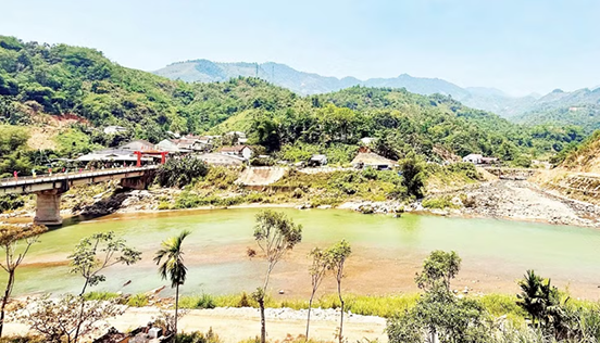 Đà Nẵng: Đầu tư hạ tầng giao thông bền vững cho vùng cao