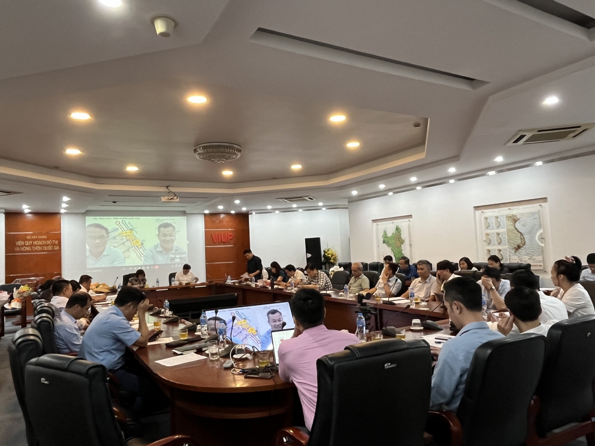 Hội nghị giao ban thực hiện nhiệm vụ 4 tháng đầu năm 2024 và trao quyết định bổ nhiệm lãnh đạo đơn vị