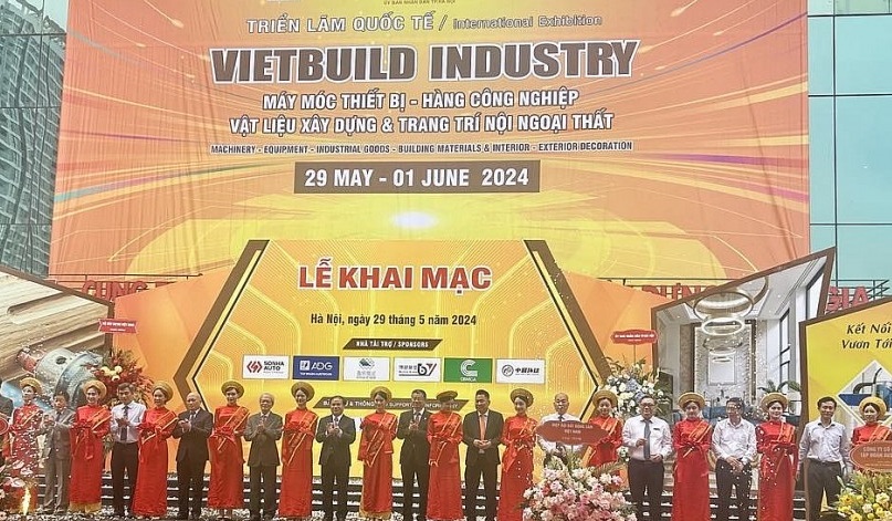 Viện trưởng VIUP cắt băng khai mạc Triển lãm quốc tế Vietbuild Hà Nội 2024