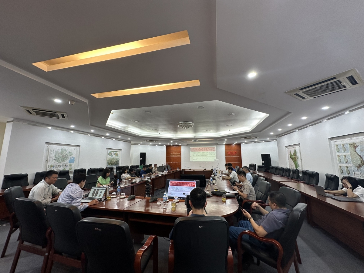 Đảng viên VIUP tham dự hội nghị trực tuyến quán triệt Quy định số 144 và Chỉ thị số 35 