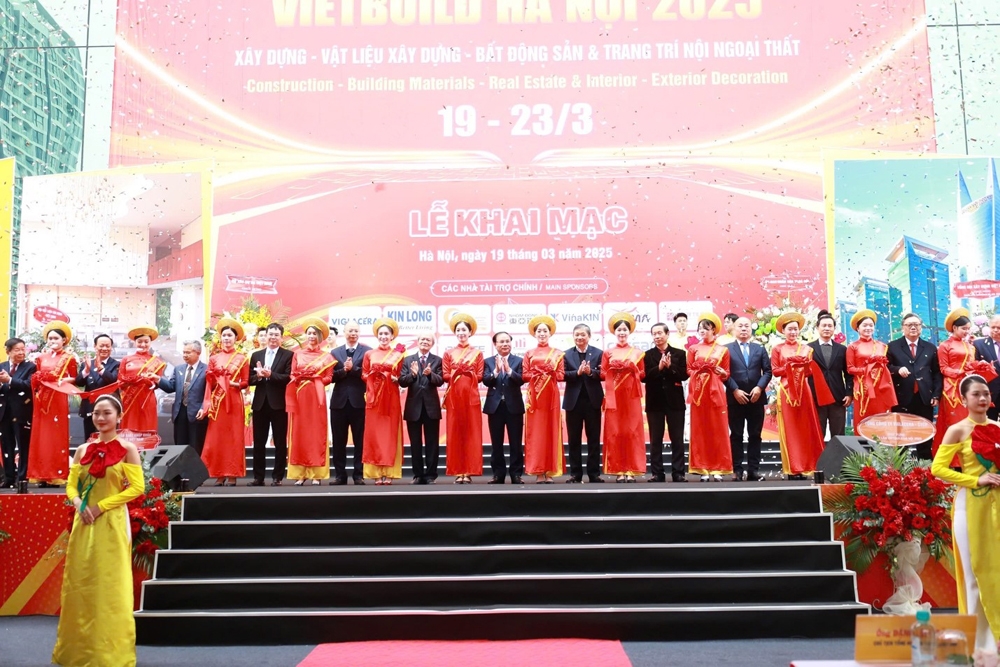 Khai mạc Triển lãm quốc tế VIETBUILD Hà Nội 2025 lần thứ nhất