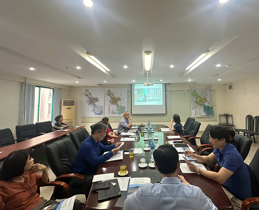 Hội đồng KHKT VIUP họp góp ý đồ án “Điều chỉnh QHC thị xã Hồng Lĩnh, tỉnh Hà Tĩnh đến năm 2045 (tỉ lệ 1/10.000)”