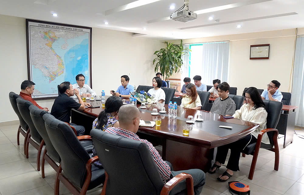 VIUP trao giải Cuộc thi thiết kế Logo kỷ niệm 70 năm thành lập Viện