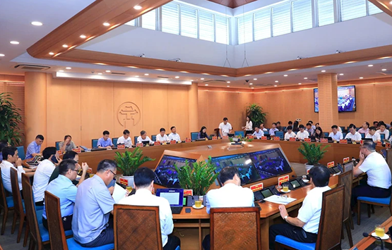 Chủ tịch Hà Nội: Hoàn thành các dự thảo nghị quyết triển khai Luật Thủ đô trước 15/6