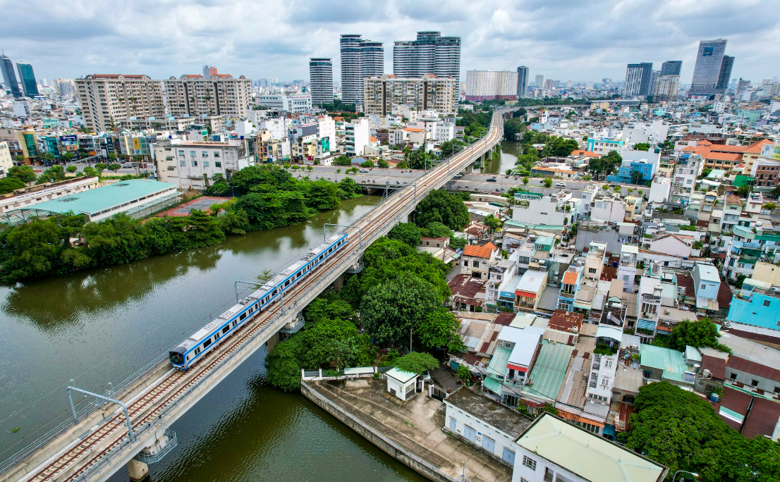 Lựa chọn phương thức giao thông công cộng vận chuyển khối lượng lớn phù hợp cho các đô thị tại việt nam